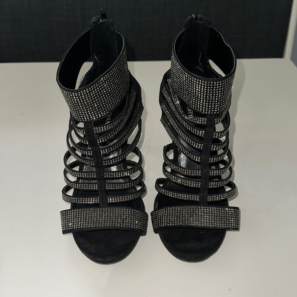 Lane Bryant black heels size 9W